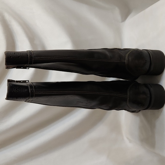 Timberland Tall Wingtip Leather Heeled Boots (W Size 7.5) - Picture 5 of 16